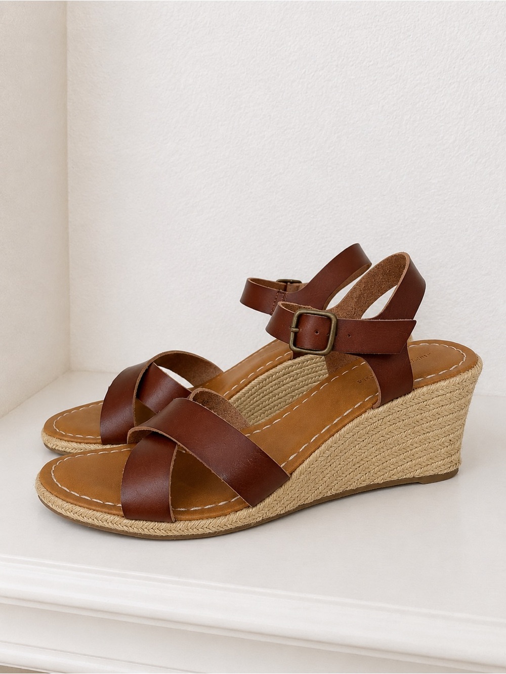 Amazon Essentials Brown Vegan Leather Espadrille Wedge Sandals with Ankle Strap